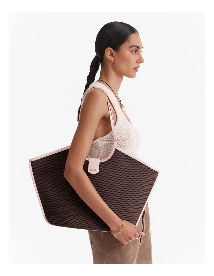 Hera Knit Tote Bag in Mahogany image 7