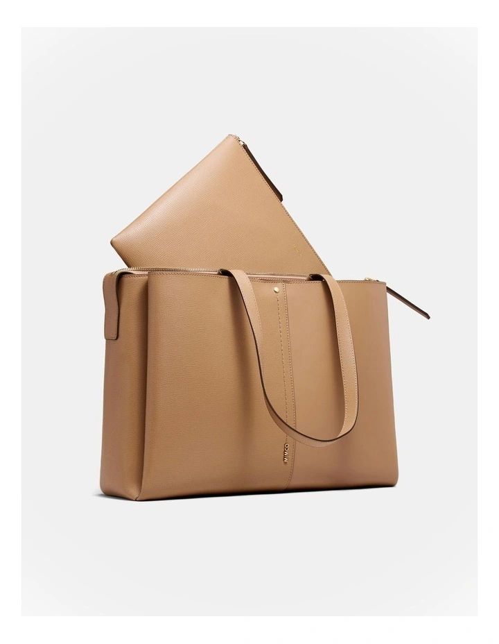 Metro Worker Tote Bag in Caramel image 3