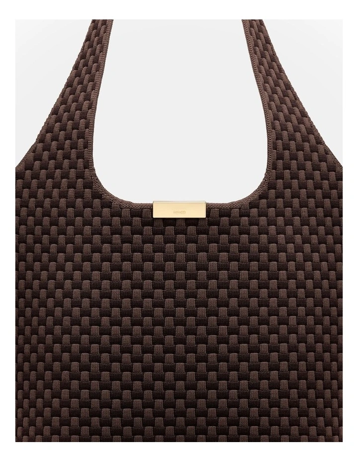 Amelie Basket Tote Bag in Chocolate image 5