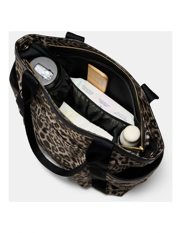 Dove Tote Bag in Leopard image 7