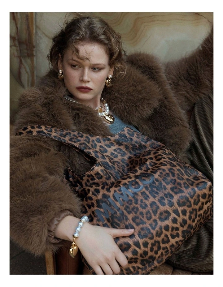 Brittany Tote Bag in Leopard image 2