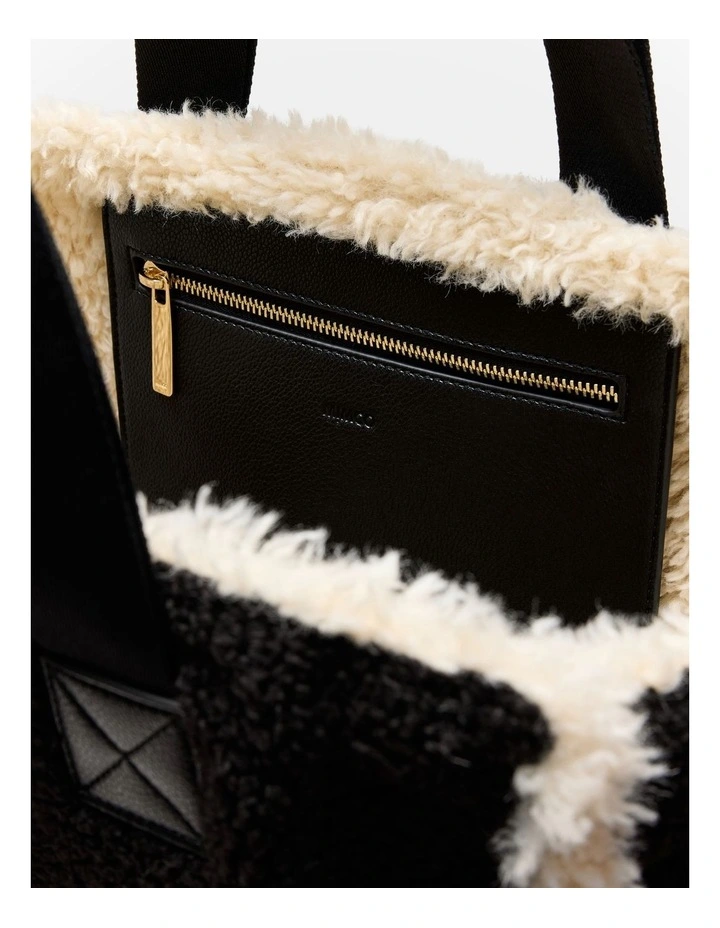 Sutton Tote Bag in Black image 7