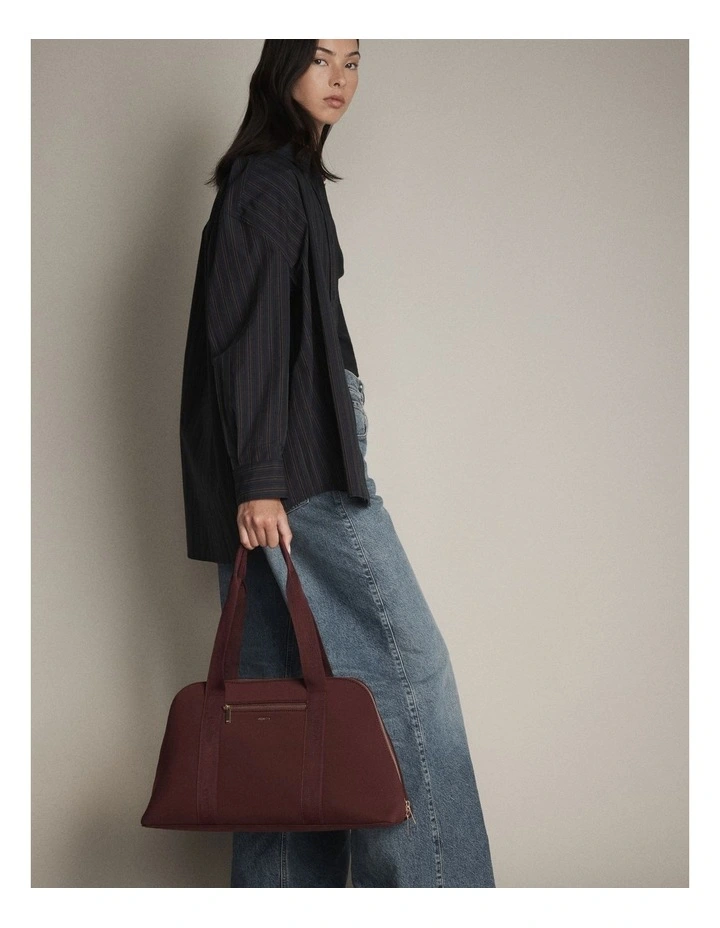 Squad Tote Bag in Merlot image 2