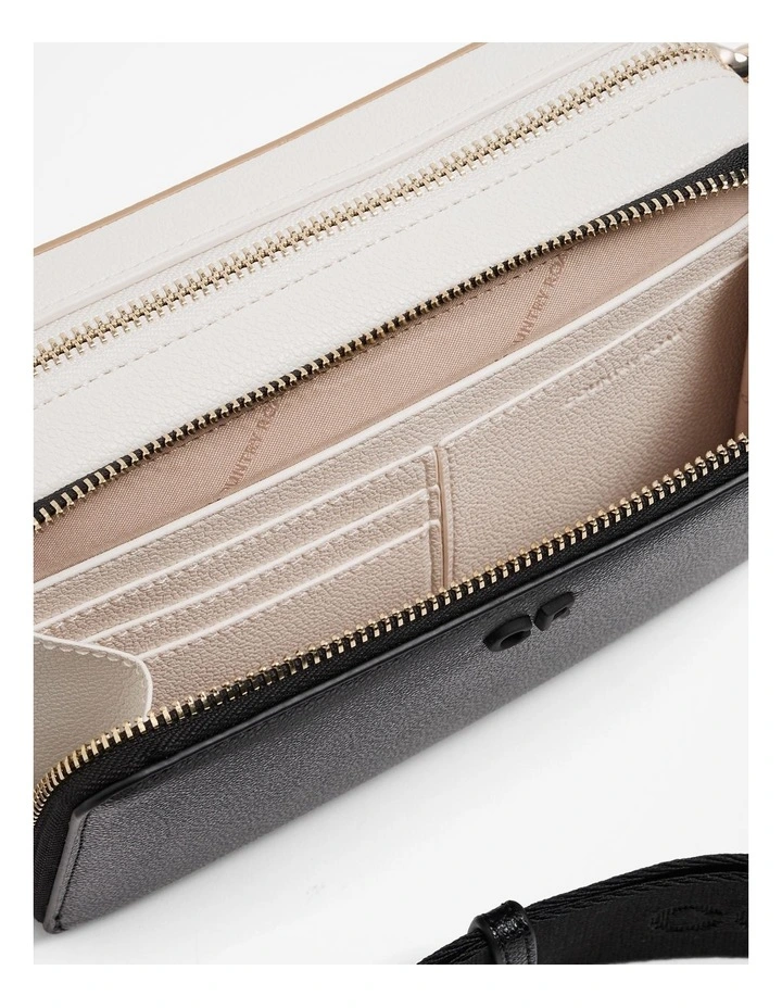 Wallet Crossbody in Black image 3