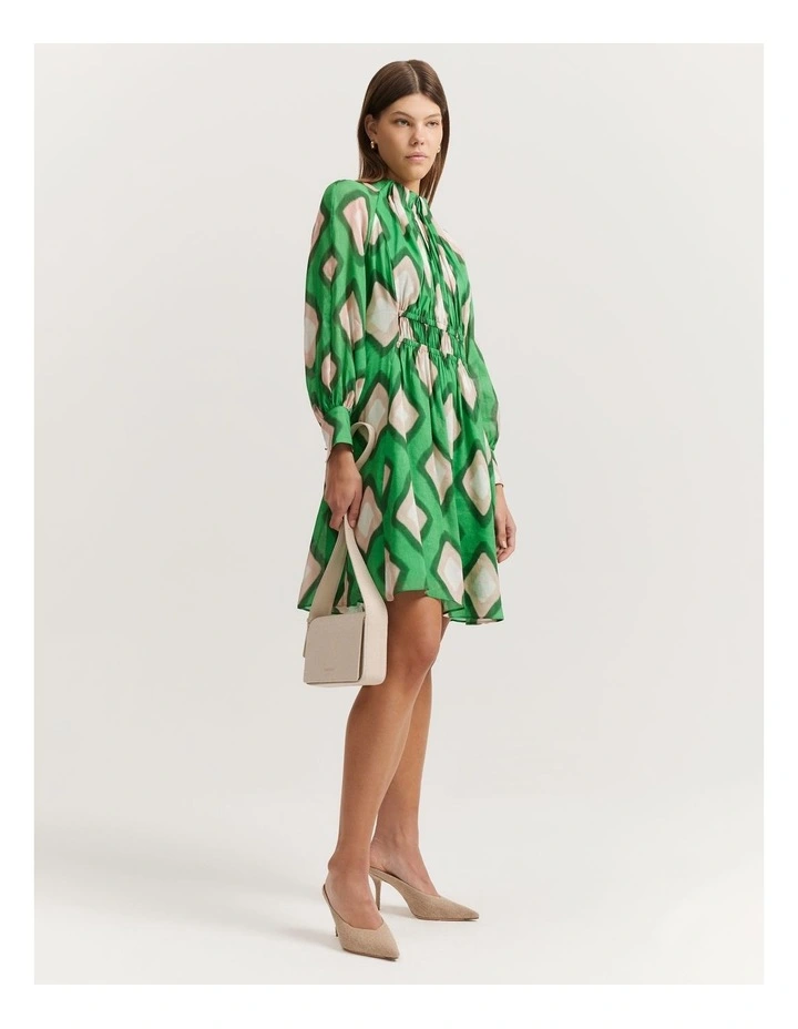 Flap Shoulder Bag in Oyster image 2