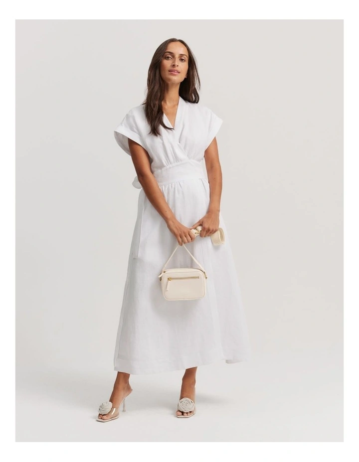 Webbed Zip Camera Crossbody Bag in Natural image 4