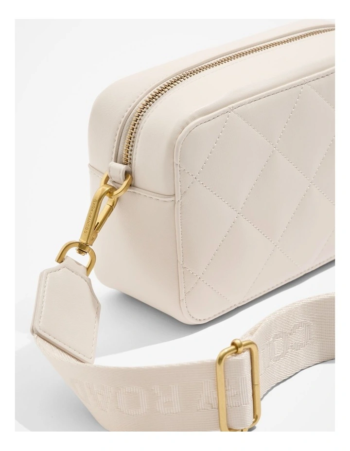 Country Road Quilted Camera Bag In Oyster MYER