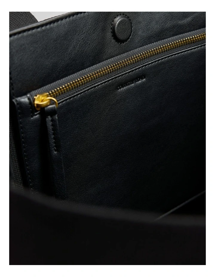 Knit Shopper in Black image 3