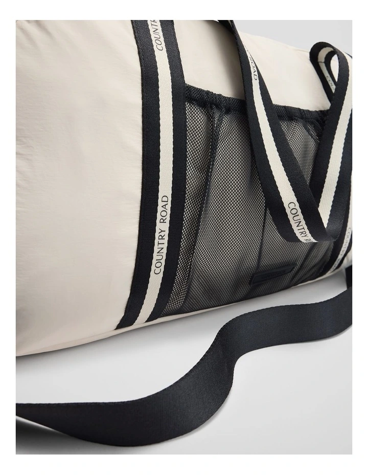 Tori Gym Bag in Oyster image 3