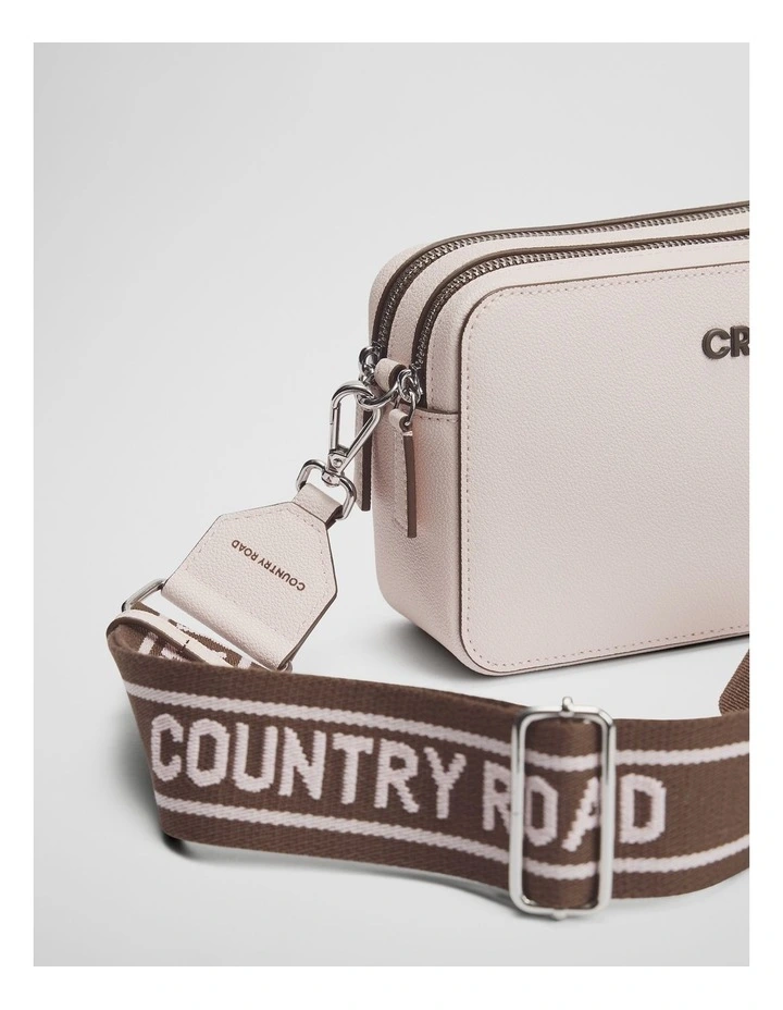 Contrast Camera Bag in Ballet Pink image 3
