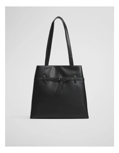 Sadie Shoulder Bag in Black