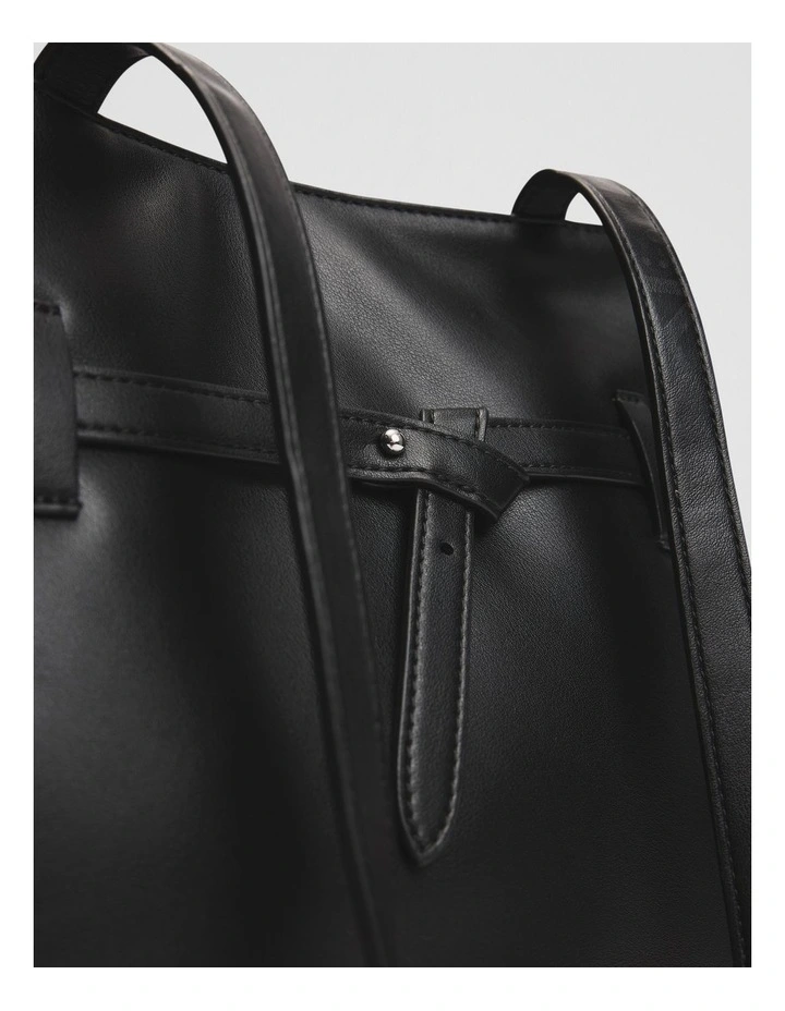 Sadie Shoulder Bag in Black image 3