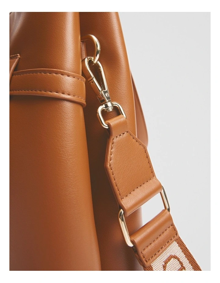 Sadie Shoulder Bag in Tan image 4
