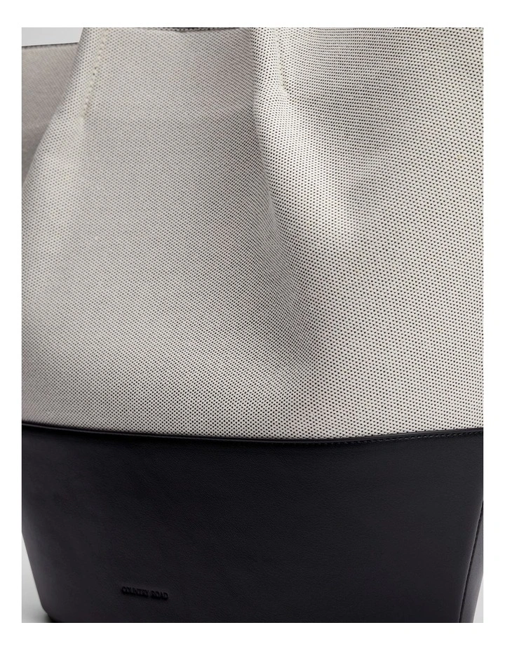 Pippa Shopper in Black image 3