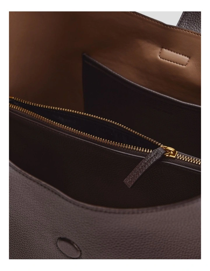 Essential Hobo Bag in Espresso image 4