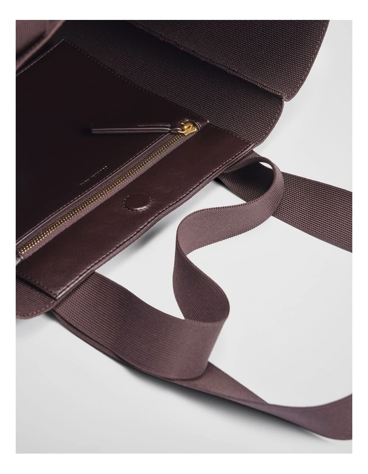 Knit Shopper in Espresso image 4