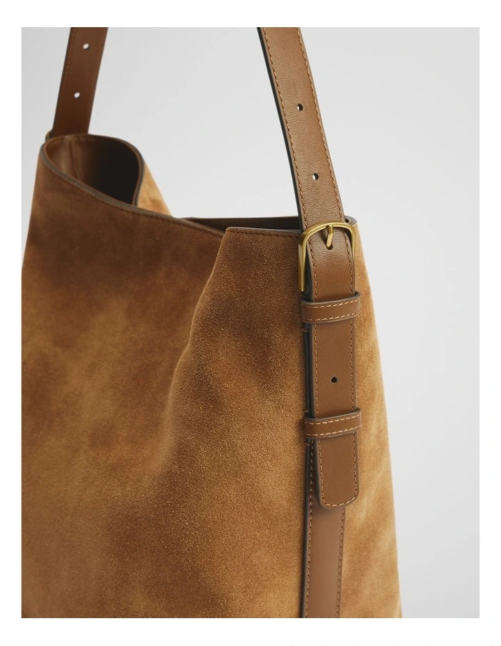 Isla Leather Bucket Bag in Camel image 6
