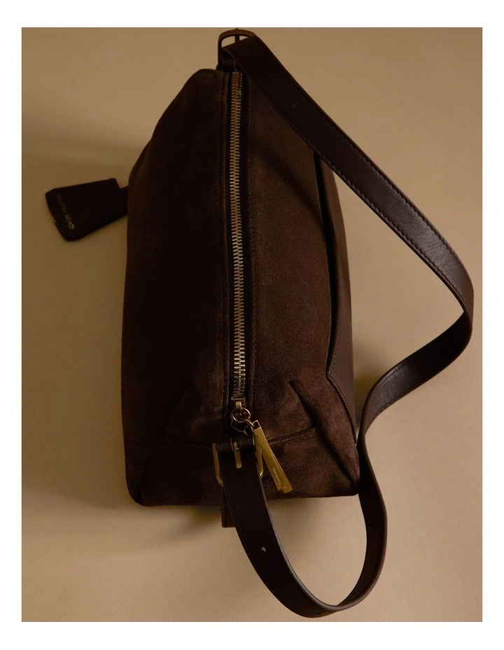 Isla Leather Shoulder Bag in Chocolate image 2