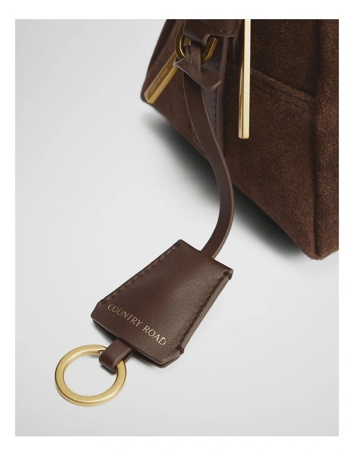 Isla Leather Shoulder Bag in Chocolate image 6