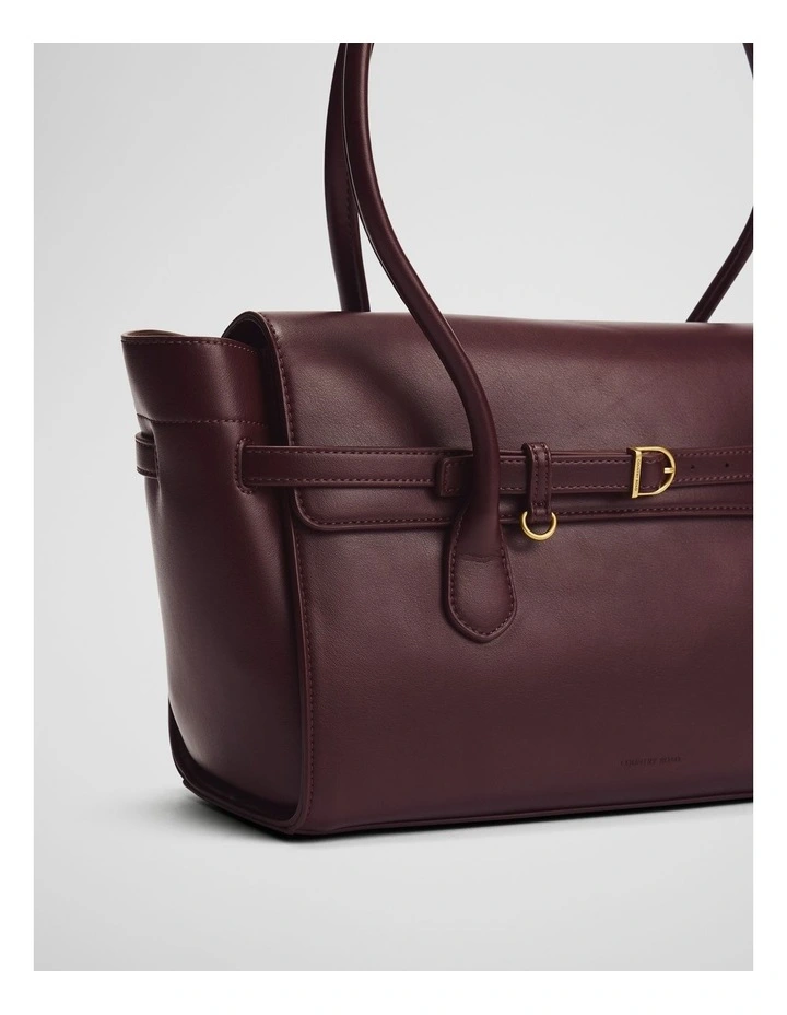 Top Flap Shoulder Bag in Bordeaux image 3