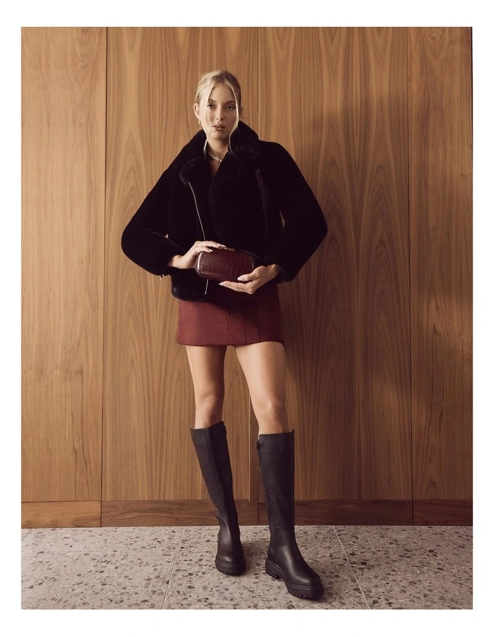 Chic Clutch Bag in Bordeaux Croc image 2