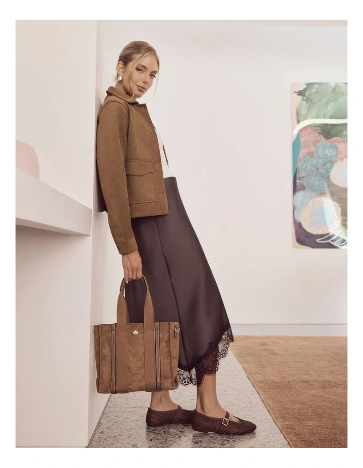Sadie Tote Bag in Tan Micro image 2