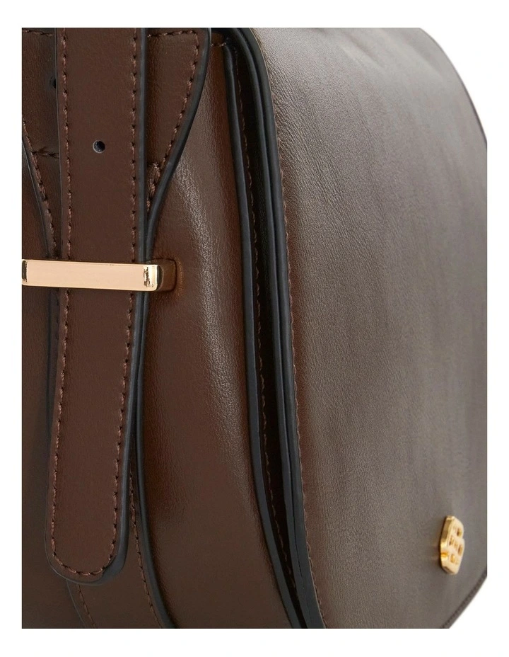 Erin Shoulder Bag in Chocolate image 3