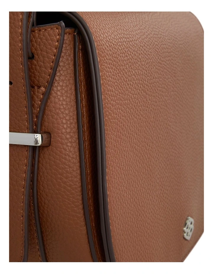 Erin Shoulder Bag in Tan Pebble image 3