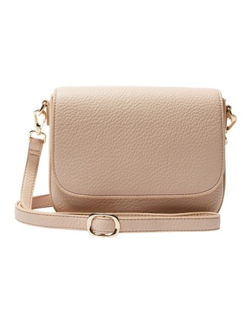 Blush Pebble colour