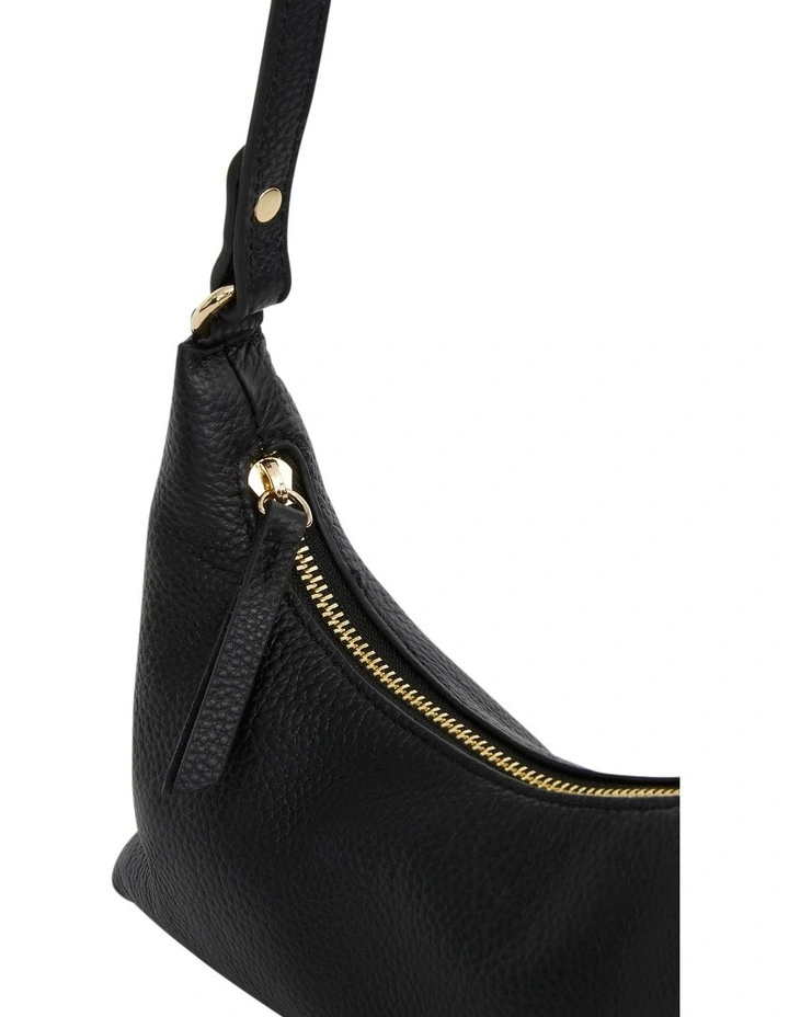 H-Queen Shoulder Bag in Black Tumbled Leather image 3