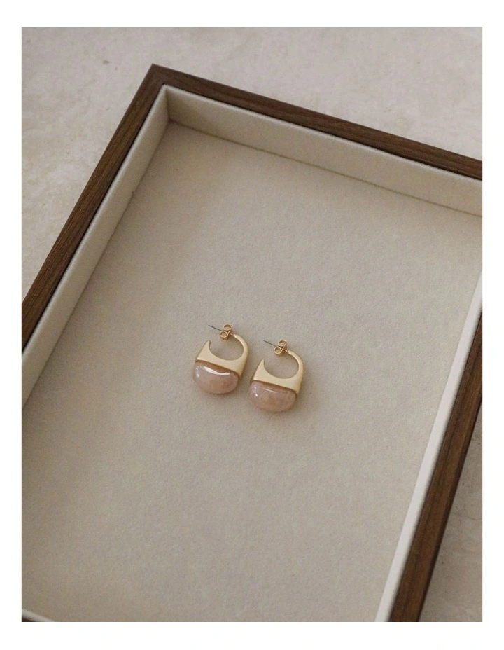 Zahar Poppy Earrings in Pink image 2