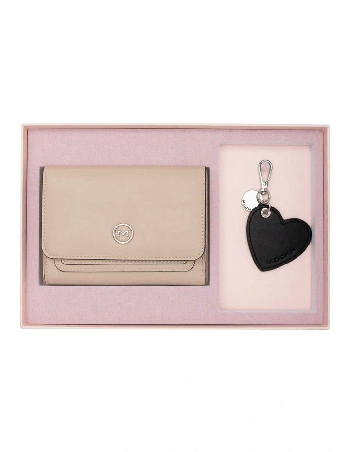 Madeline Wallet And Heart Keyring in Nude image 1