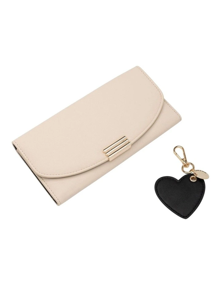 Daisy Long Wallet And Heart Keyring in Cream image 2