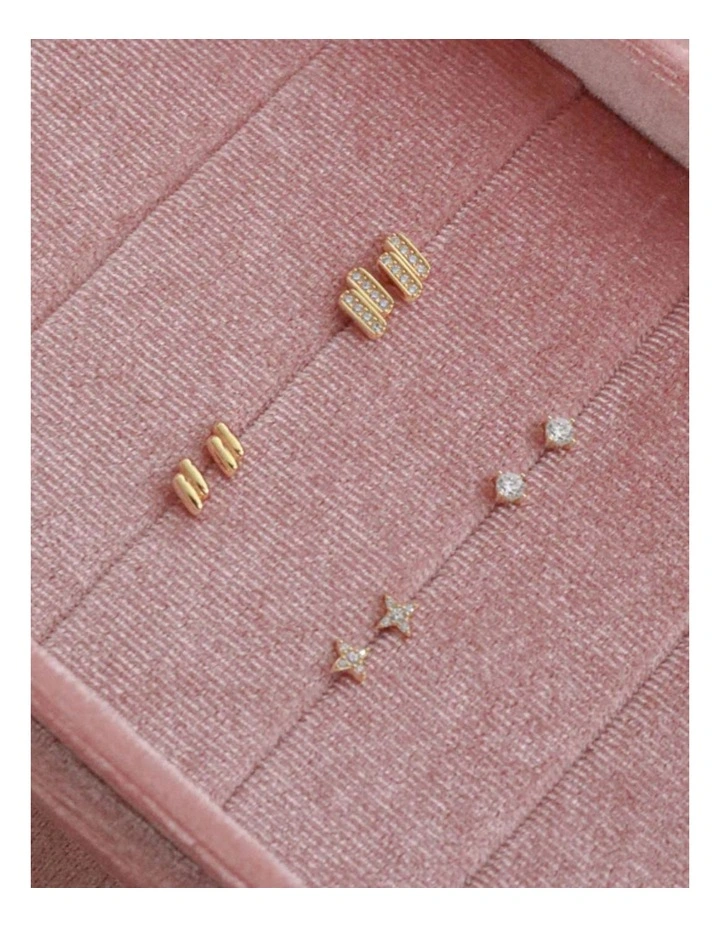 Bianc Zella Studs in Gold image 2