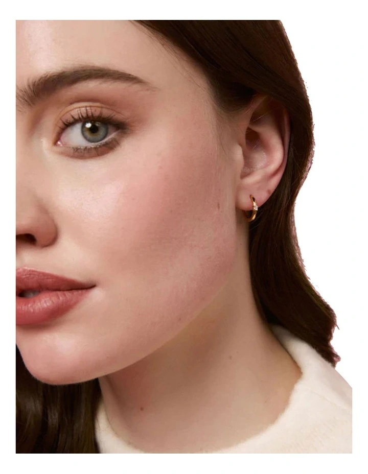 Bianc Elsie Huggies Earrings in Silver image 2