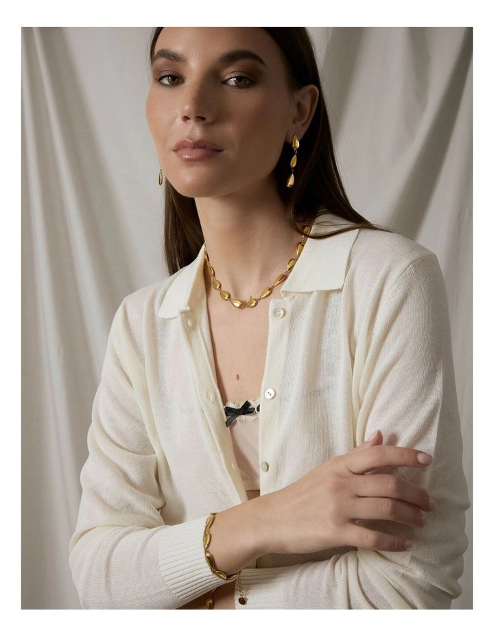 Zahar Gracie Earrings in Gold image 2