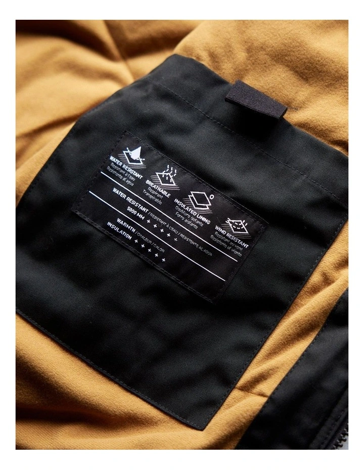 Hernan 5K Vest in Black image 3