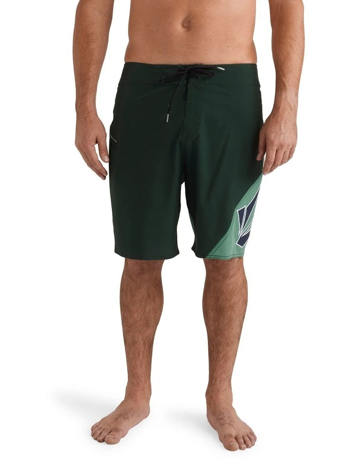 Vee Bee Mod 20 Inch Boardshorts in Multi image 1