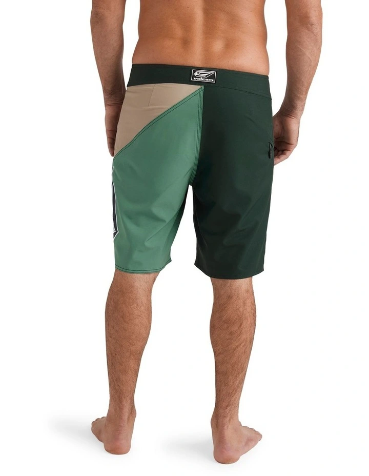 Vee Bee Mod 20 Inch Boardshorts in Multi image 2