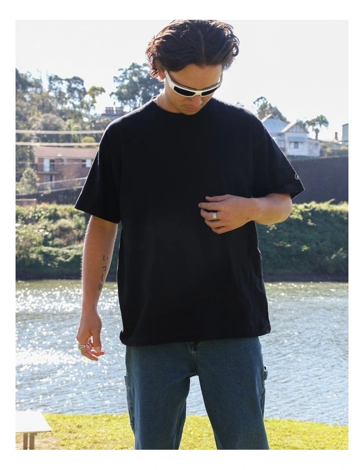 Solid Loose Short Sleeve T-shirt in Black image 3