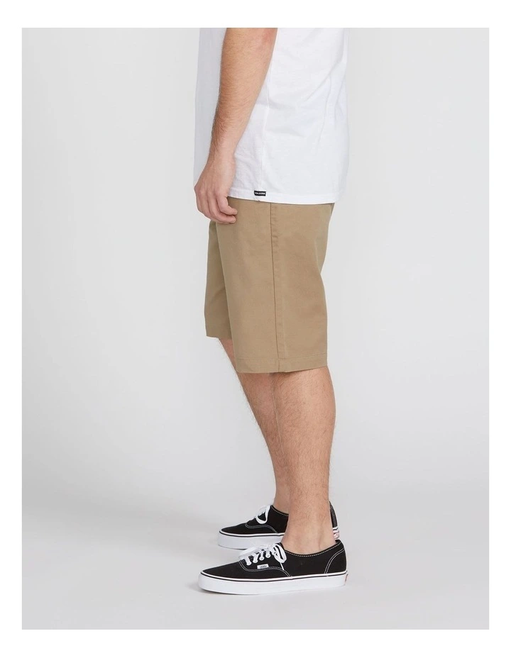 V Monty Chino Shorts 22 Inch in Khaki image 3