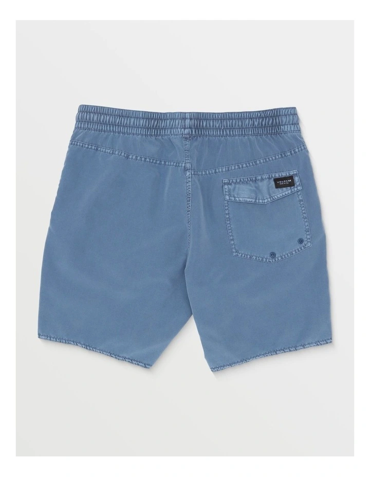 Center 17 Inch Shorts image 2