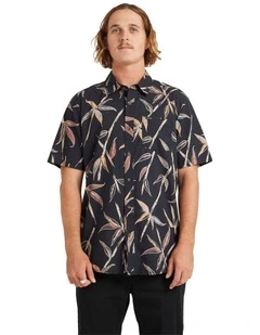 Scaler Stone Woven Short Sleeve Shirt in Vintage Black