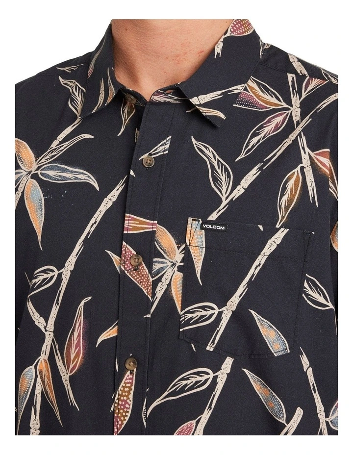 Scaler Stone Woven Short Sleeve Shirt in Vintage Black image 4