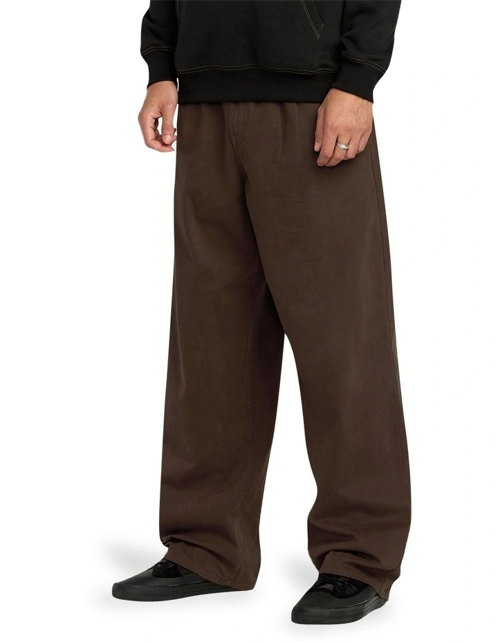 Chillow Pleat Pants in Cacao image 3