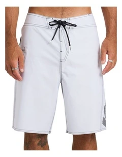 Reaper Stone Mod 21 Inch Boardshorts In White