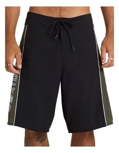 Sidelines Lib 21 Inch Boardshorts In Black