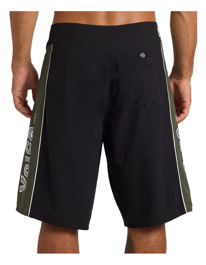 Sidelines Lib 21 Inch Boardshorts In Black image 2