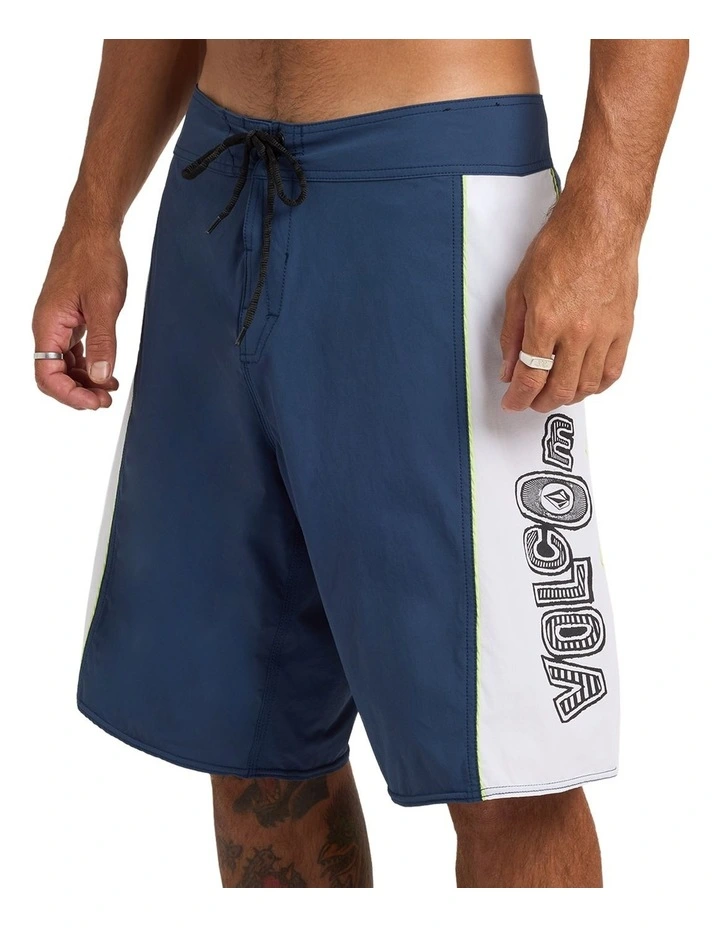 Sidelines Lib 21 Inch Boardshorts In Light Navy image 3