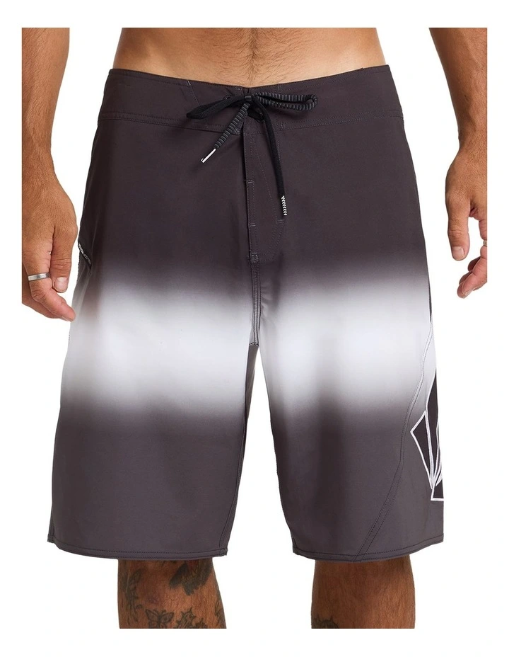 Vee Bee Mod 20 Inch Boardshorts In Black image 1